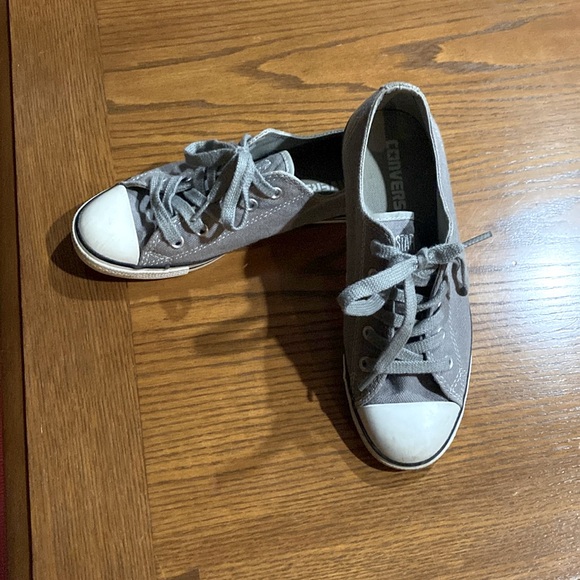Converse(Women’s) - Picture 1 of 3
